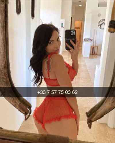 25 year old French Escort in Prijedor Maeva Independent