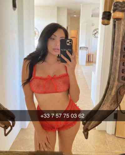 25 year old French Escort in Jerusalem Maeva Independent