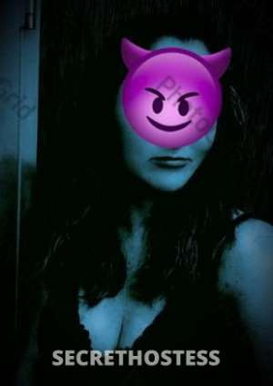 43Yrs Old Escort Long Island NY Image - 1