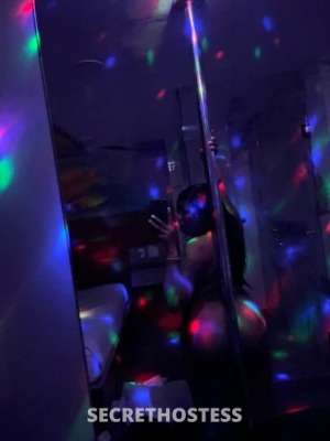 27 year old Escort in Memphis TN Cum cathing facials