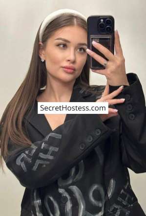 24 year old Caucasian Escort in Lyon Vika, Agency