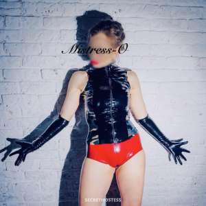 Mistress O, escort in Dresden