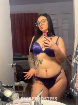 22 year old Escort in Play w my pink pussy offer incalls outcalls and cardate