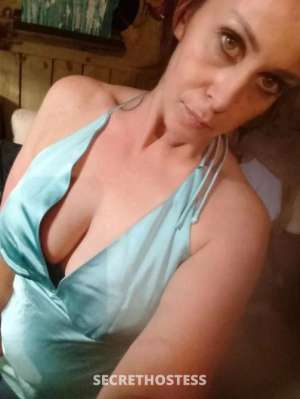 Hot chillie woman, Croydon in Melbourne