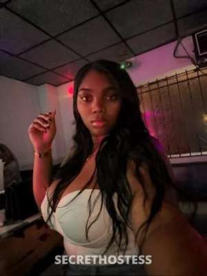 23 year old Escort in Albany NY Come to see me