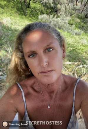 Love to massage for free, Tewantin in Sunshine Coast