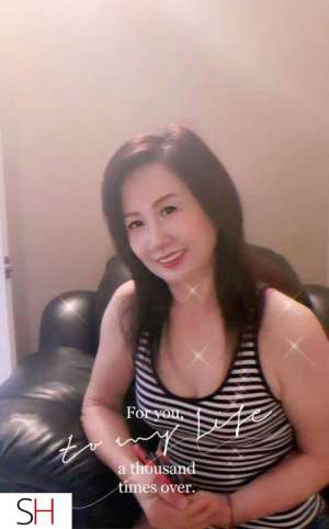 29 year old Asian Escort in Calgary Lisa! Nice service! Real Photos