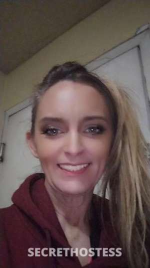 24 year old American Escort in Indianapolis IN Lonely Hot Full Services 3 Holes Special Party girl