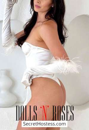 26 year old Escort in London Camryn, Dolls and Roses Agency