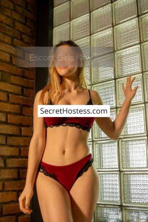 Serena, Agency in Essen
