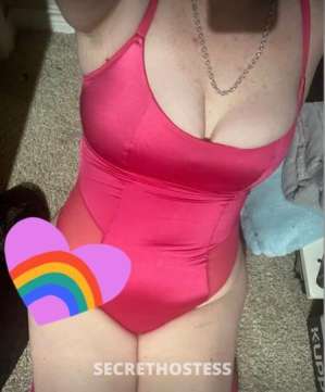 22 year old Escort in Huntsville TX sexy redhead