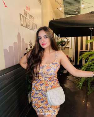 22 year old Russian Escort in Siliguri Yamini, escort