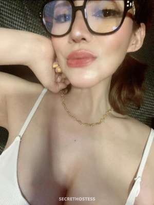25 year old Asian Escort in Mumbai .CAM SESSION ONLY ( not in India ), escort