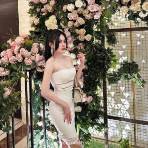 26 year old Asian Escort in Shanghai Jenny, escort