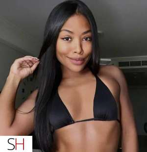 21 year old Latino Escort in Vancouver Tight &amp; Tasty brunette |outcall seulementdisponible