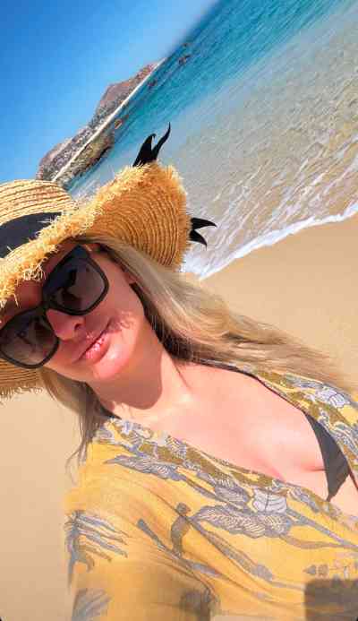 25 year old Escort in Indio CA I am submissive dominante with Top😘or Bottom🍑Partying 