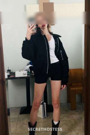 24 year old Escort in Munich Roselyne