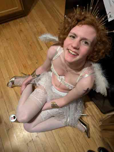 20 year old Caucasian (white) Escort in Omaha NE Redhead Girlfriend