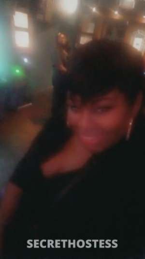28 year old Escort in Toledo OH thick and juicy