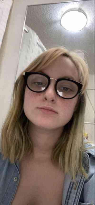 30 year old Escort in Rock Island IL Ultimate Fantasy Awaits
