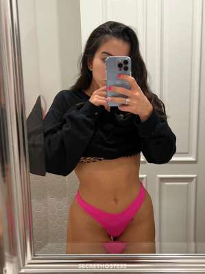 24 year old Escort in Buffalo NY Available for full escort service, erotic body massage Fargo