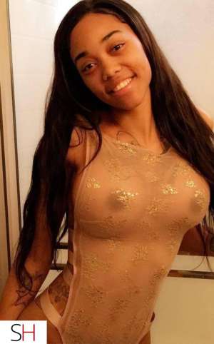 26 year old Latino Escort in London ••★★DEEPthroat