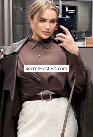 32 year old Caucasian Escort in Elk Cherry, Independent