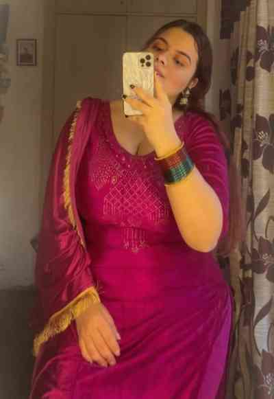 25 year old Indian Escort in Swindon new party girl in town