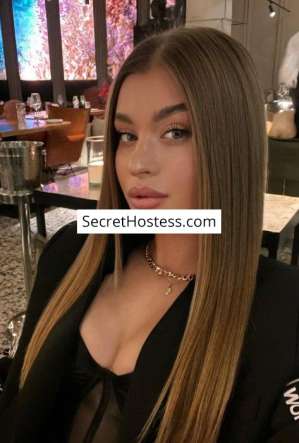 Lara, Agency in Moscow