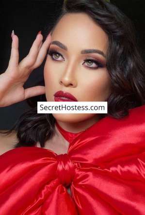 Samantha, Agency in Manama