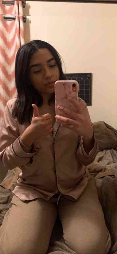 25 year old Escort in Clayton MO I'm a professional sex worker, I give good therapy, good 
