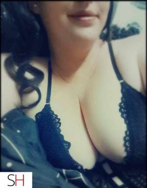 30 year old Caucasian Escort in Lethbridge ❥❥ .... ℱ.... ... ℱ...ℯ.. jade @ studio royale