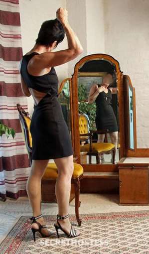 Liv 62Yrs Old Escort 55KG 170CM Tall Berlin Image - 1