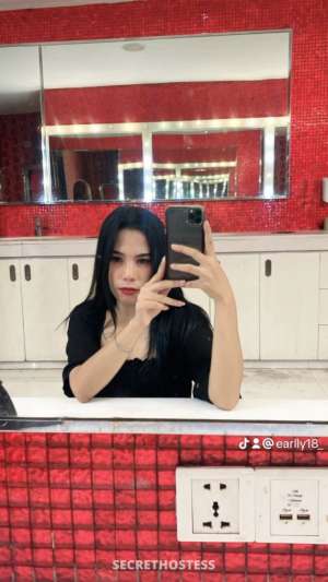 Earlly, escort in Bali