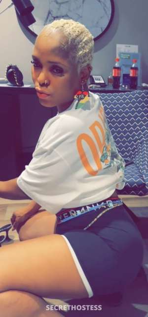 Dior, adult performer in Lomé