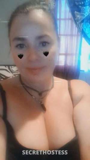 Hi available today curvy experienced and willing to please,  in Newcastle