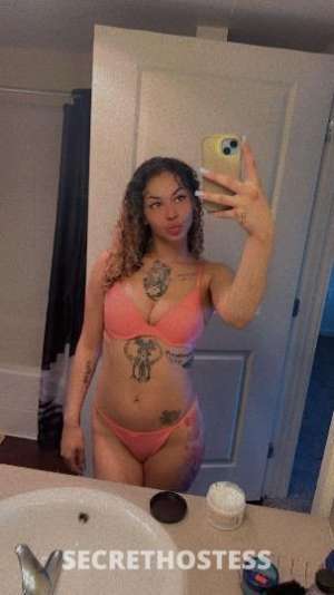 26 year old American Escort in Spokane WA come see whats in the honeypot