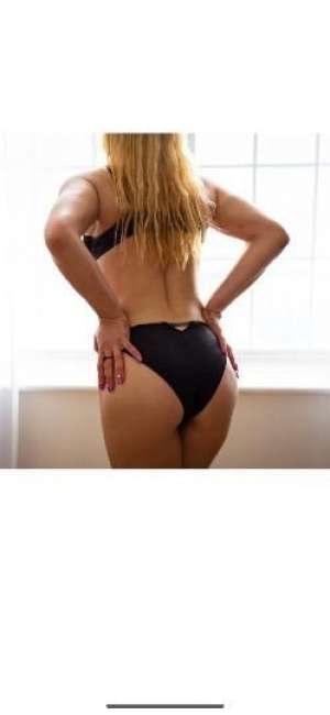 25 year old Latino Escort in Niagara hey baby its cold out side its Molly and Nikki here to warm 