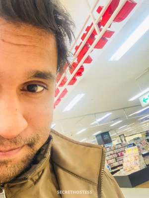 Shenu, Male escort in Sapporo
