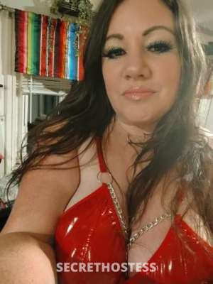 35 year old Escort in Bradenton FL ✨⭐~Voluptuous Brunette