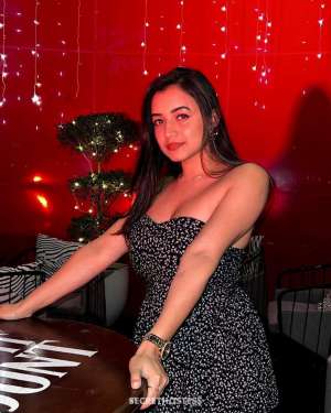 Prachi, escort in Thāne