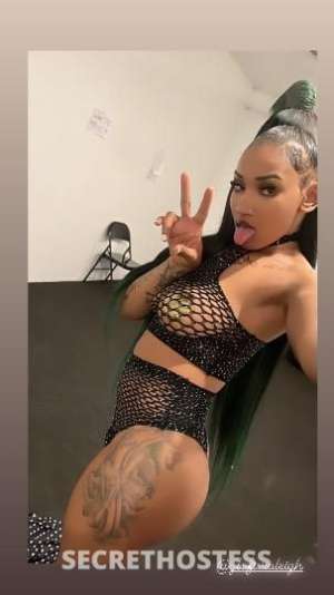 24 year old Escort in Chesapeake VA Bomb shell princess incalls