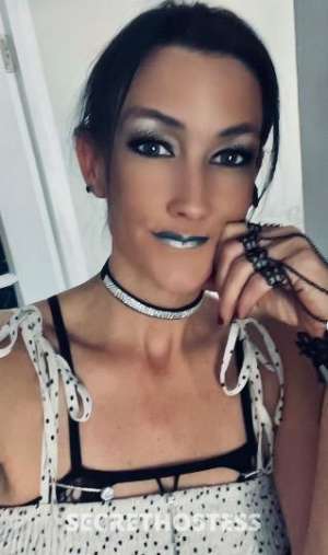 30 year old Escort in Memphis TN .Fun Time Easy going Horny and ready I accept cash on 