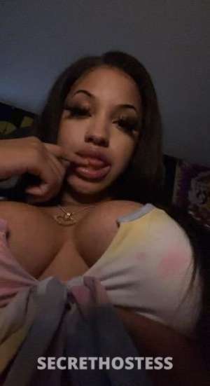 21 year old Escort in Omaha NE Incall. EXOTIC&amp;PETITE 34DDDS &amp; BOOTY