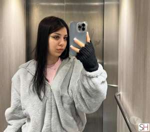 20 year old Mexican Escort in Birmingham Friendly student from Mexico-age 20-non rush-premium servic