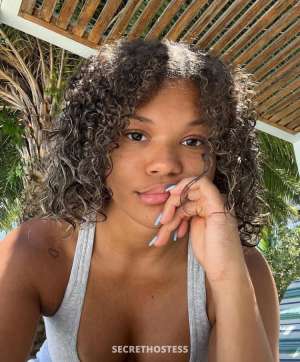 24 year old Escort in Phoenix AZ Kinky girl