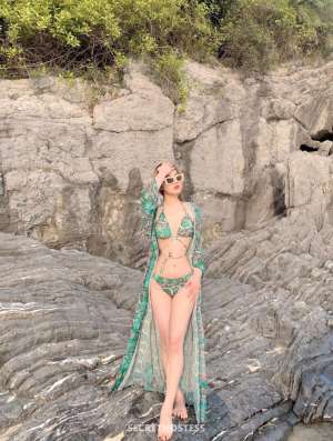 Phuong Lan in Dubai