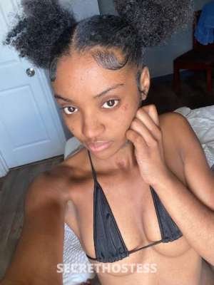 19 year old Escort in Los Angeles CA sexy ass super slut