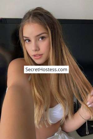 22 year old Hispanic Escort in Manama Luna, Agency