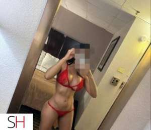 28 year old Latino Escort in London new girl available now bbj 69 massages cash/interac